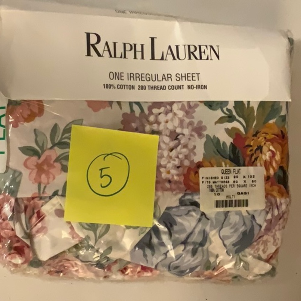 Ralph Lauren - “ Allison” Cottage Rose Floral Queen size irregular sheet…